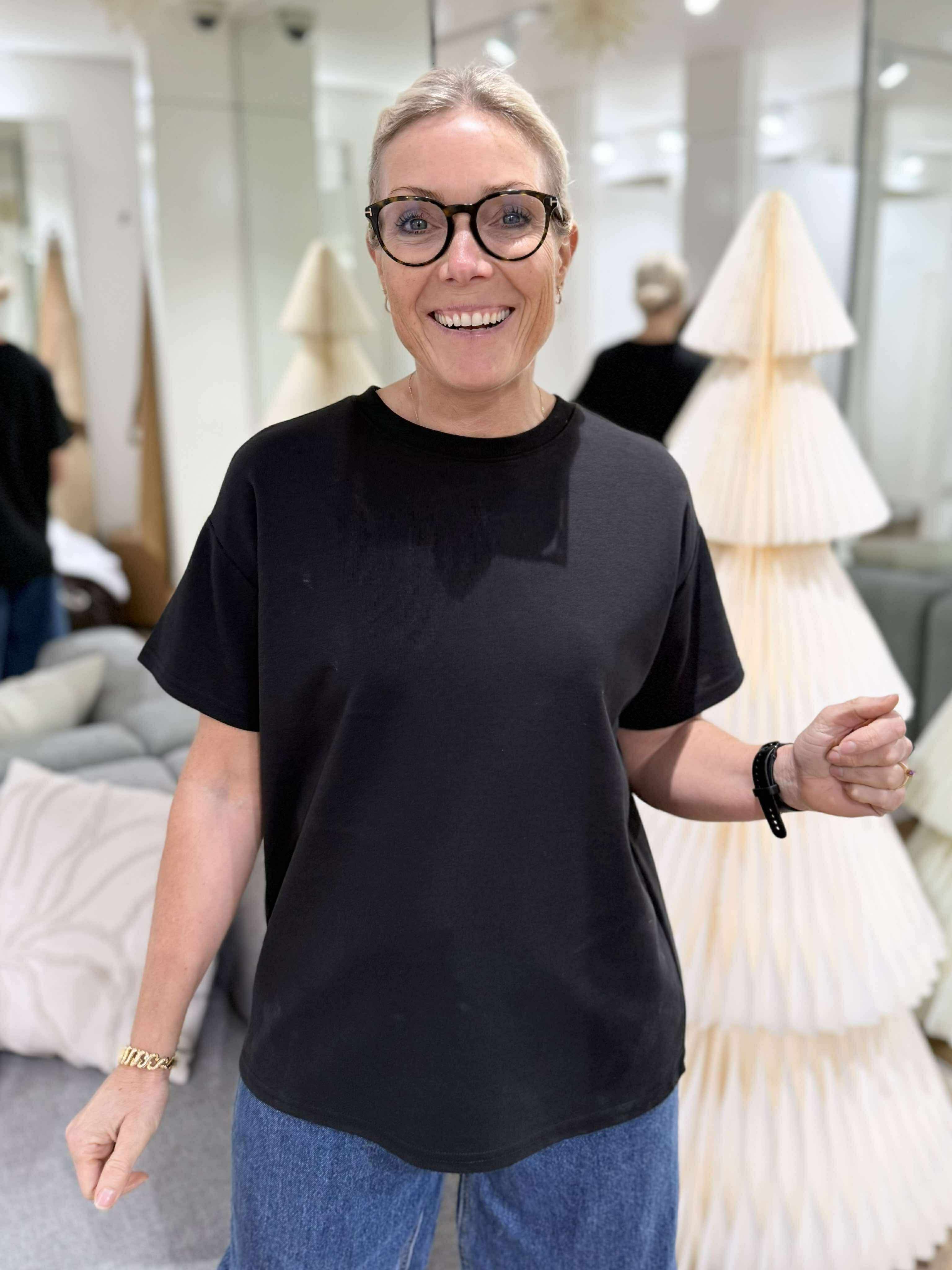 PCSKYLAR T-Shirt - Black